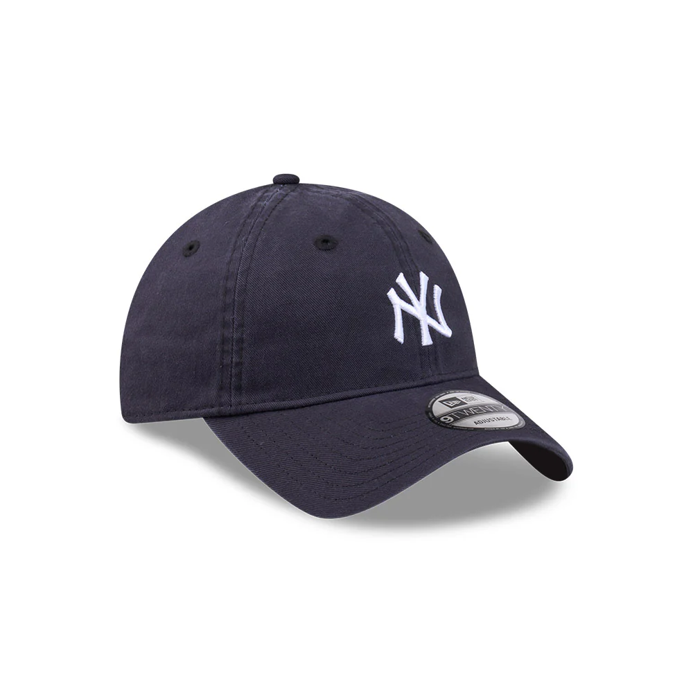 New York Yankees MLB Essentials Midi Navy 9TWENTY Cloth Strap - Image 3